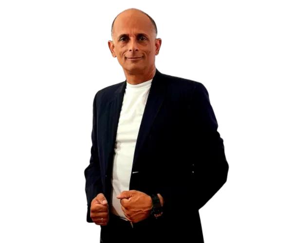 Edgar, Agente Inmobiliario