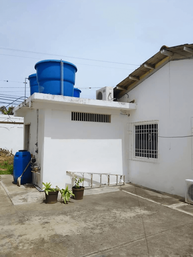 Hermosa Casa en Venta en Agua Viva con Piscina y Amplio Terreno - Imagen 14