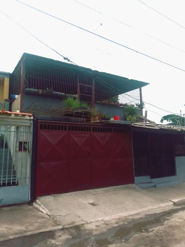 ¡Casa con Local Comercial en Avenida Principal | Oportunidad Única!