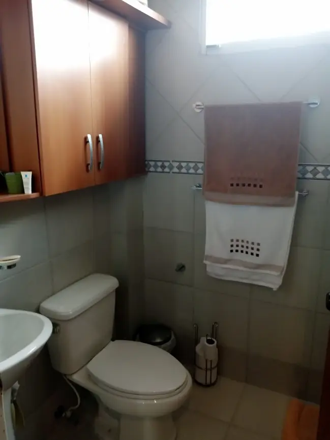 ¡Espectacular Casa en Urbanización Villa Esmeralda! - Imagen 12