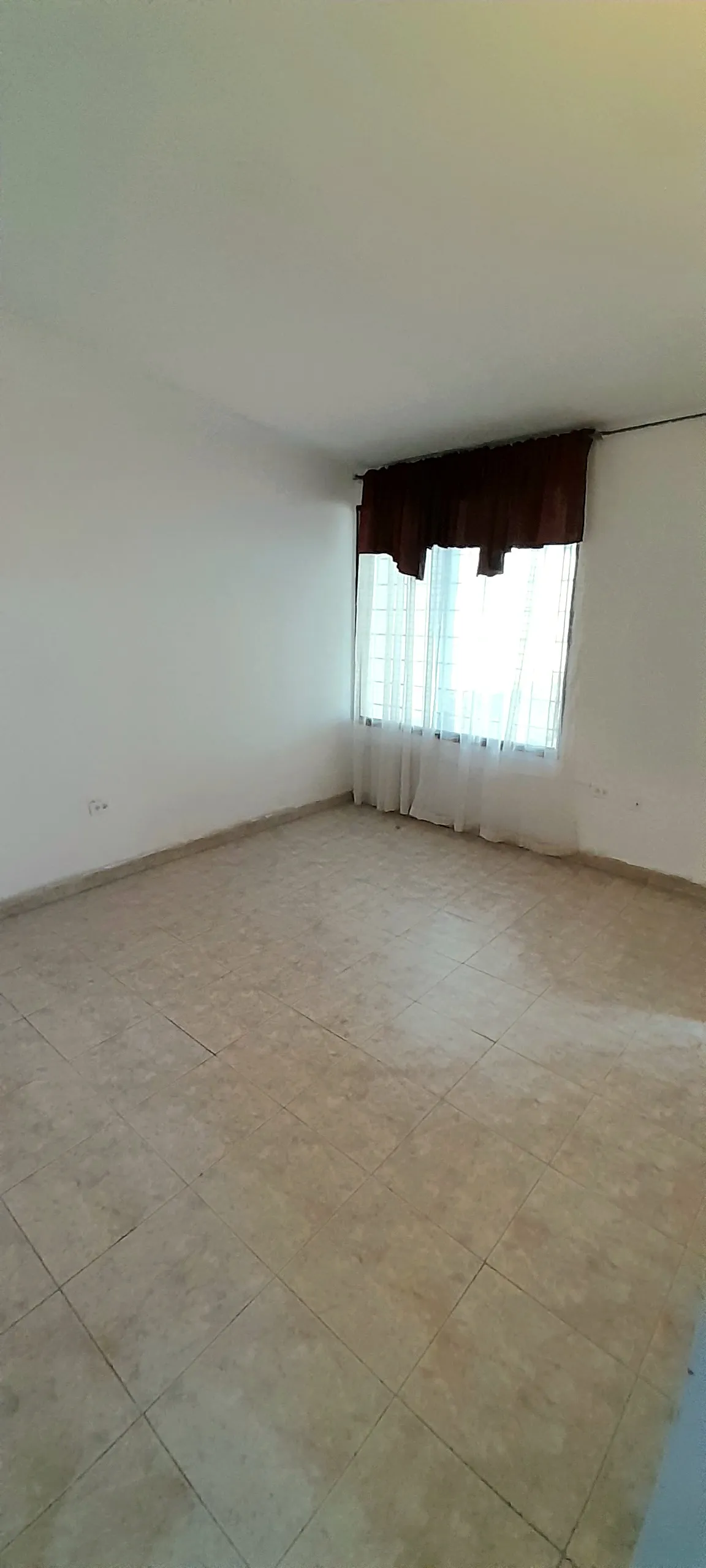 Espaciosa Casa de 2 Plantas en El Amanecer, Cabudare - ¡Tu Nuevo Hogar te Espera! - Imagen 11