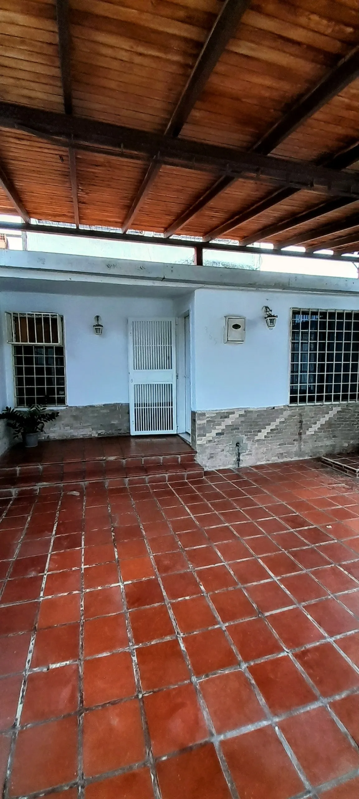 Espaciosa Casa de 2 Plantas en El Amanecer, Cabudare - ¡Tu Nuevo Hogar te Espera! - Imagen 8