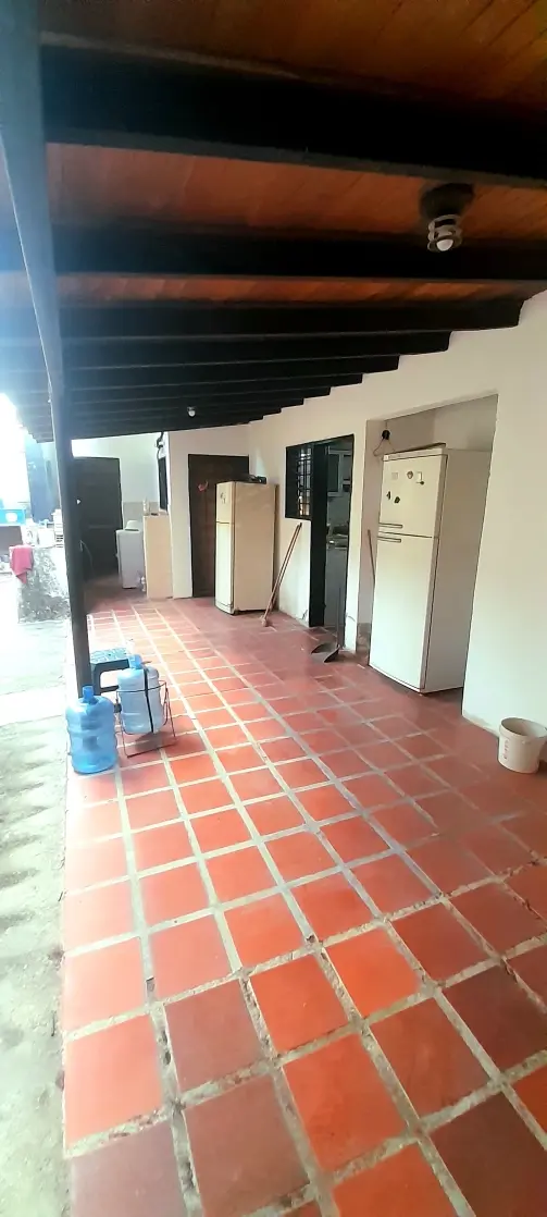 ¡Tu Nuevo Comienzo te Espera en Villa Campestre, Cabudare! Casa de 2 Plantas a Pasos de San Benito - Imagen 3