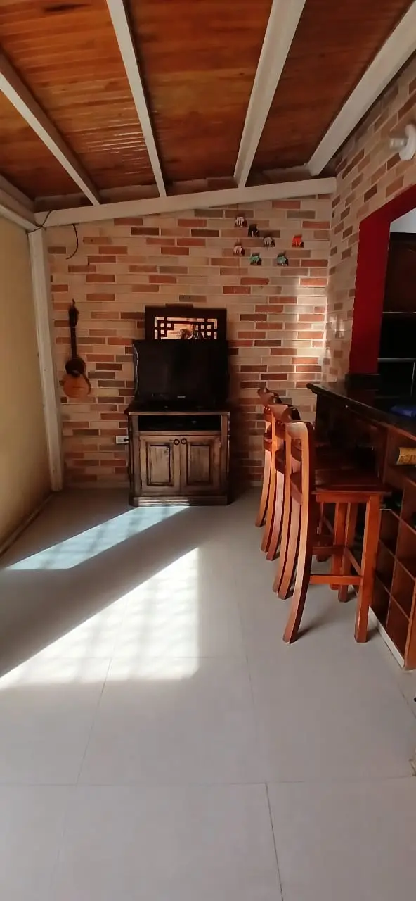 ¡Moderna Casa de 1 Nivel en Urb. Roca del Valle 2, La Ribereña! - Imagen 15