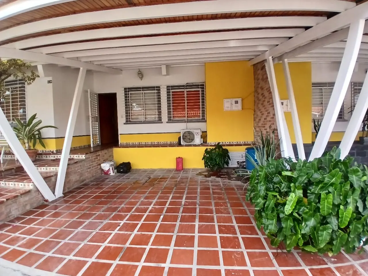 ¡Moderna Casa de 1 Nivel en Urb. Roca del Valle 2, La Ribereña! - Imagen 3