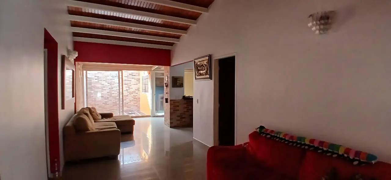 ¡Moderna Casa de 1 Nivel en Urb. Roca del Valle 2, La Ribereña! - Imagen 8