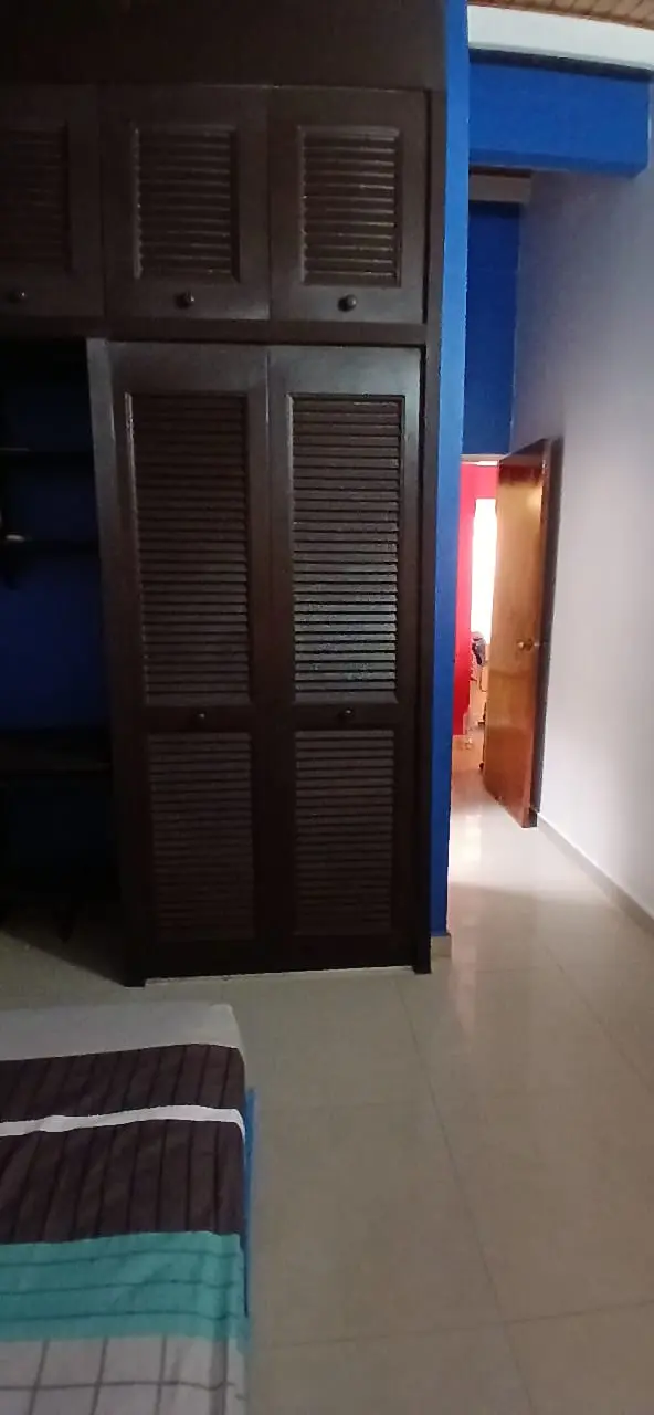 ¡Moderna Casa de 1 Nivel en Urb. Roca del Valle 2, La Ribereña! - Imagen 9