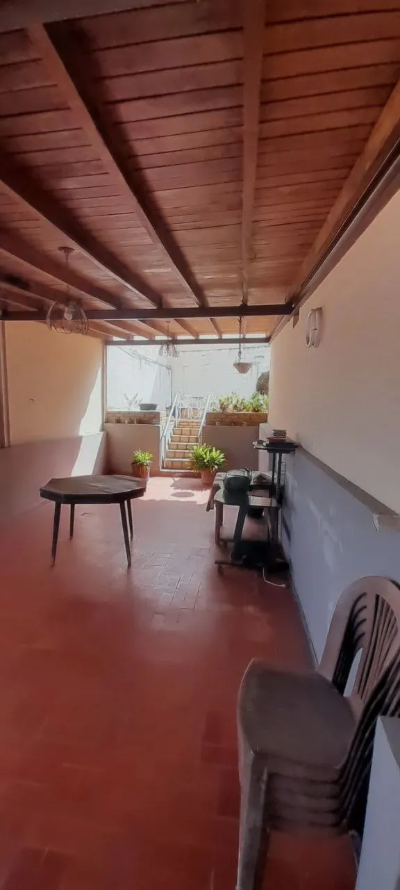 🏡 Casa Quinta Espaciosa con Gran Jardín en Colinas de Santa Rosa Sur - Imagen 12