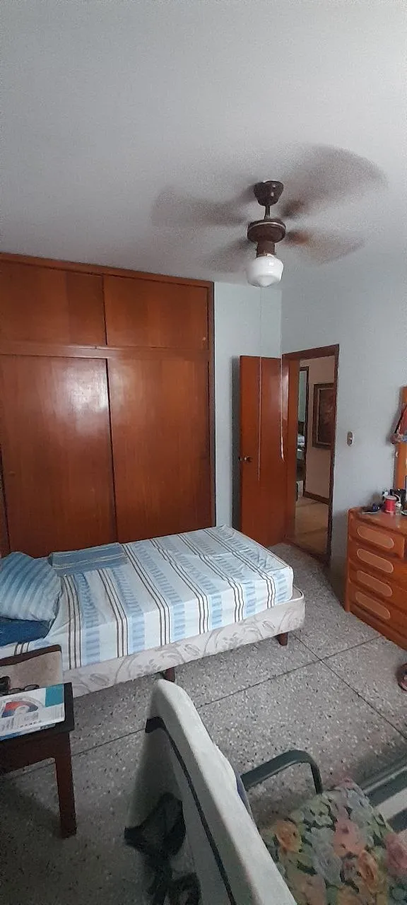 🏡 Casa Quinta Espaciosa con Gran Jardín en Colinas de Santa Rosa Sur - Imagen 18