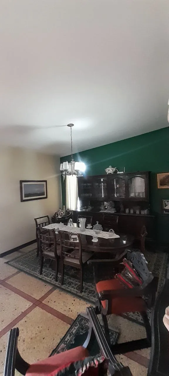 🏡 Casa Quinta Espaciosa con Gran Jardín en Colinas de Santa Rosa Sur - Imagen 4