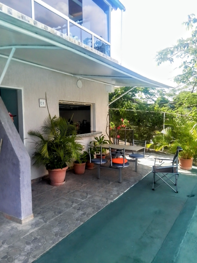 Casa de 2 Plantas en Exclusivo Conjunto Residencial con Piscina en El Manzano